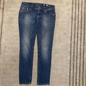 Miss Me Easy Skinny Jeans - Size 27 (W) x 31 (L). Misses/Womens Size 4.